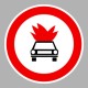 Robbanó- vagy tűzveszélyes anyagot szállító járművel behajtani tilos